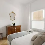 Superb Two Bedroom Flat In Little Venice