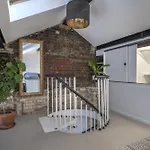 Heart Of Hackney Cosy 1Br London Loft Apt.