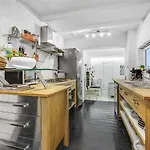 Earls Court Spacious Apartment