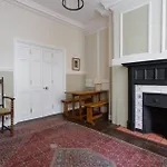 The Hearts Of Old 3 Bedroom In The West End