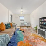 Modern Spacious 1 Bedroom Flat In Camden