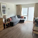 London Bridge Apartment