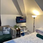Wembley Area Serviced Apartments, 15Mins To Central London