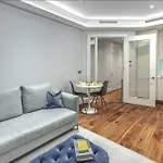 Grays Inn By Aeria Apartments