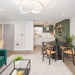 Be London - The Chinatown Residences