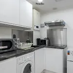 Stylish Apartment Kensington