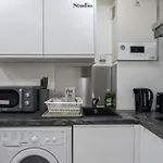 Stylish Apartment Kensington