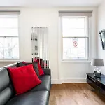 Lovely One Bedroom In The Heart Of London