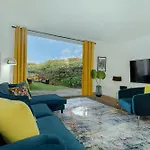 Off The Shard Xxl Design Family House With Garden