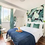 Islington Attic 3 Bedroom Flat