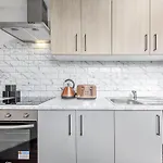 Sydenham Stays By Hayes Residency