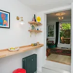 Modern Garden Apartment Camden