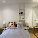 Stylish Garden Flat