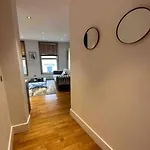 Grand Living Near Piccadilly Cov11