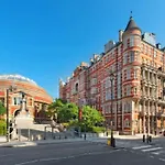 Beautiful Royal Borough Apartment