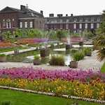 Beautiful Royal Borough Apartment