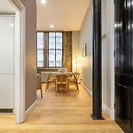 Prime Covent Garden Gem With Air-Con