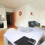Tooley Street Apartments By Viridian Apartments