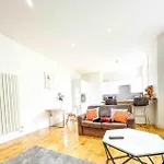 London 2 Bed Apartment