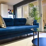 Stylish Peckham Apartment 10 Seconds From Station
