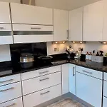Spacious Belsize Park Apartment Close To Station
