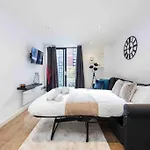 Stylish 1 Bedroom Apartment Near Shoreditch - 10 Min Walk