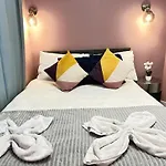 Lovely One Bedroom Apartment