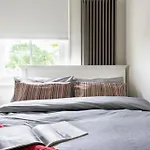 Stunning Views, Top Floor Flat