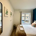 Smart Camden Inn (Adults Only)