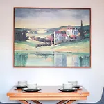 Charming Pitshanger Apartment
