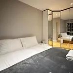 Wades Place E14