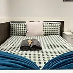 Guest & Rest 2