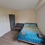 Impeccable 1-Bed Apartment In London