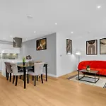 Mysquare Commercial Street Apartment