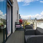 Mysquare Commercial Street Apartment