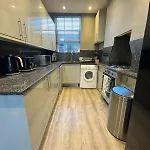 1-Bedroom Flat In Islington!