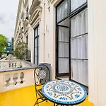 Cozy Studio In Queen\'S Garden