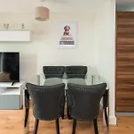 Stylish Apartment Near Central London