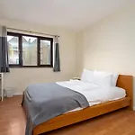 Guestready - 4Br Home In Surrey Quays Canada Water