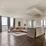 Stunning 360º View Luxurious Penthouse