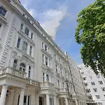 Private Studio Flat, London Next To Hyde Park