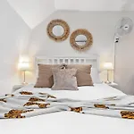 3 Bdr Flat In Mayfair Haymarket Central London Hy4