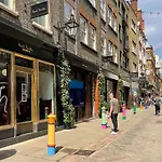 Covent Garden Oasis - 2 Bedrooms 2 Baths