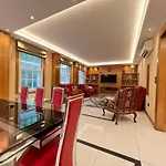 Luxe - Hyde Park - 2Bed 3Bath A/C + Lift