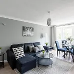 Centrally Located Islington