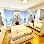 Two Bedroom Apartment Edgware Road