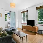Modern And Cosy Flat In Little Venice