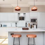 Bright Vibrant 1 Bedroom Apartment In South Hampstead