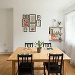 Stylish 2Bd Flat With Balcony Near Stepney Green