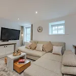 Stunning Duplex Apartment In Central London